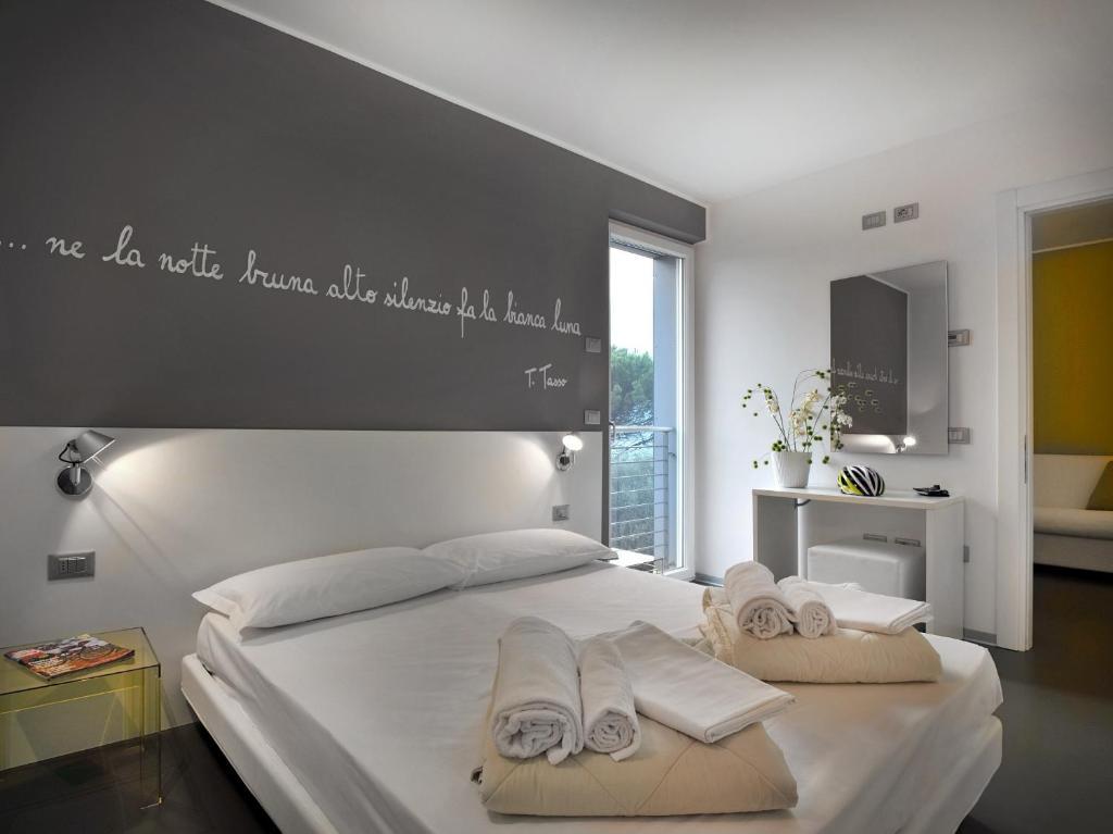 Gardabike Residence Torbole Sul Garda Room photo